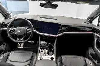 Volkswagen Touareg, 3.0, 250 kW, petrol, automatic, four-wheel drive