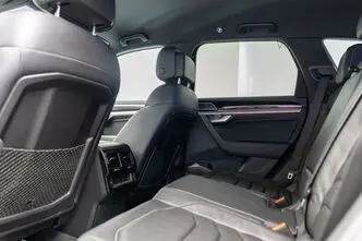 Volkswagen Touareg, 3.0, 250 kW, petrol, automatic, four-wheel drive