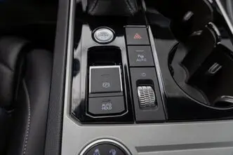 Volkswagen Touareg, 3.0, 250 kW, petrol, automatic, four-wheel drive