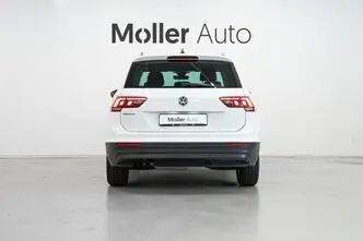 Volkswagen Tiguan, 2.0, 110 kW, petrol, manual, front-wheel drive