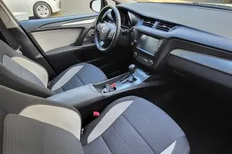 Toyota Avensis, 1.8, 108 kW, bensiin, automaat, esivedu