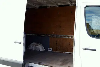 Volkswagen Crafter, 2.5, 100 kW, дизель, механическая, задний привод