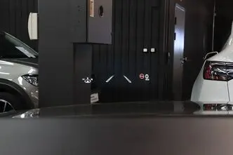 Toyota Mirai, 48 kW, elekter, tagavedu