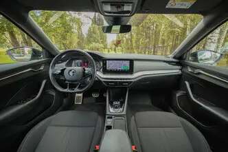 Škoda Octavia, 1.5, 110 kW, гибрид, автомат, передний привод