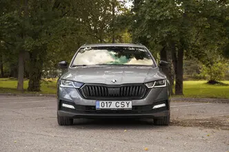 Škoda Octavia, 1.5, 110 kW, гибрид, автомат, передний привод