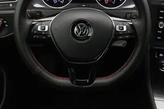 Volkswagen Golf, 1.0, 81 kW, bensiin, manuaal, esivedu