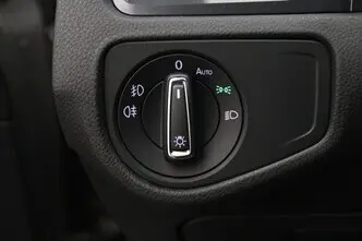 Volkswagen Golf, 1.0, 81 kW, bensiin, manuaal, esivedu