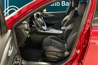 Alfa Romeo Tonale, 1.5, 96 kW, hybrid, automatic, front-wheel drive