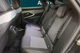 Peugeot 3008, 1.2, 107 kW, гибрид, автомат, передний привод