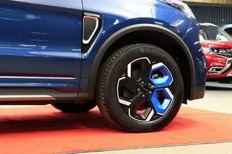 Lynk&Co 01, 1.5, 105 kW, hübriid, automaat, esivedu