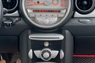 MINI Cooper, 1.6, 88 kW, petrol, manual, front-wheel drive