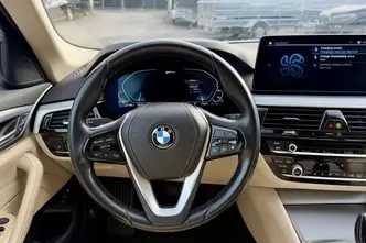 BMW 530, 2.0, 135 kW, pistikhübriid, automaat, nelikvedu