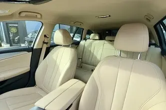BMW 530, 2.0, 135 kW, pistikhübriid, automaat, nelikvedu
