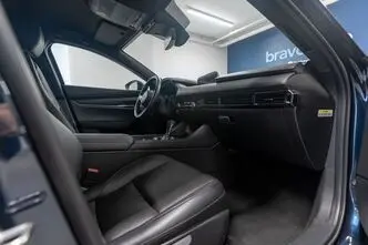 Mazda 3, 2.0, 90 kW, гибрид, автомат, передний привод