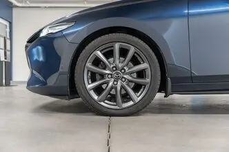 Mazda 3, 2.0, 90 kW, гибрид, автомат, передний привод