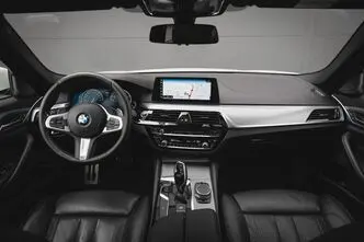 BMW 530, 2.0, 185 kW, bensiin, automaat, tagavedu