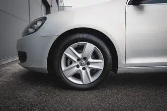 Volkswagen Golf, 1.4, 90 kW, bensiin, automaat, esivedu