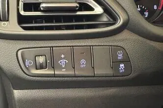 Hyundai i30, 1.0, 88.3 kW, бензин, автомат, передний привод