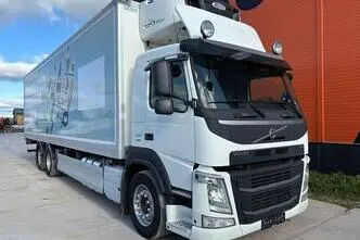 Volvo FM 330 6x2*4, 243 kW, diisel, automaat