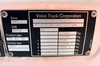 Volvo FM 330 6x2*4, 243 kW, diisel, automaat