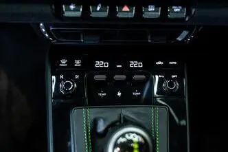 Porsche 911, 4.0, 375 kW, petrol, automatic, rear-wheel drive