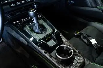 Porsche 911, 4.0, 375 kW, petrol, automatic, rear-wheel drive