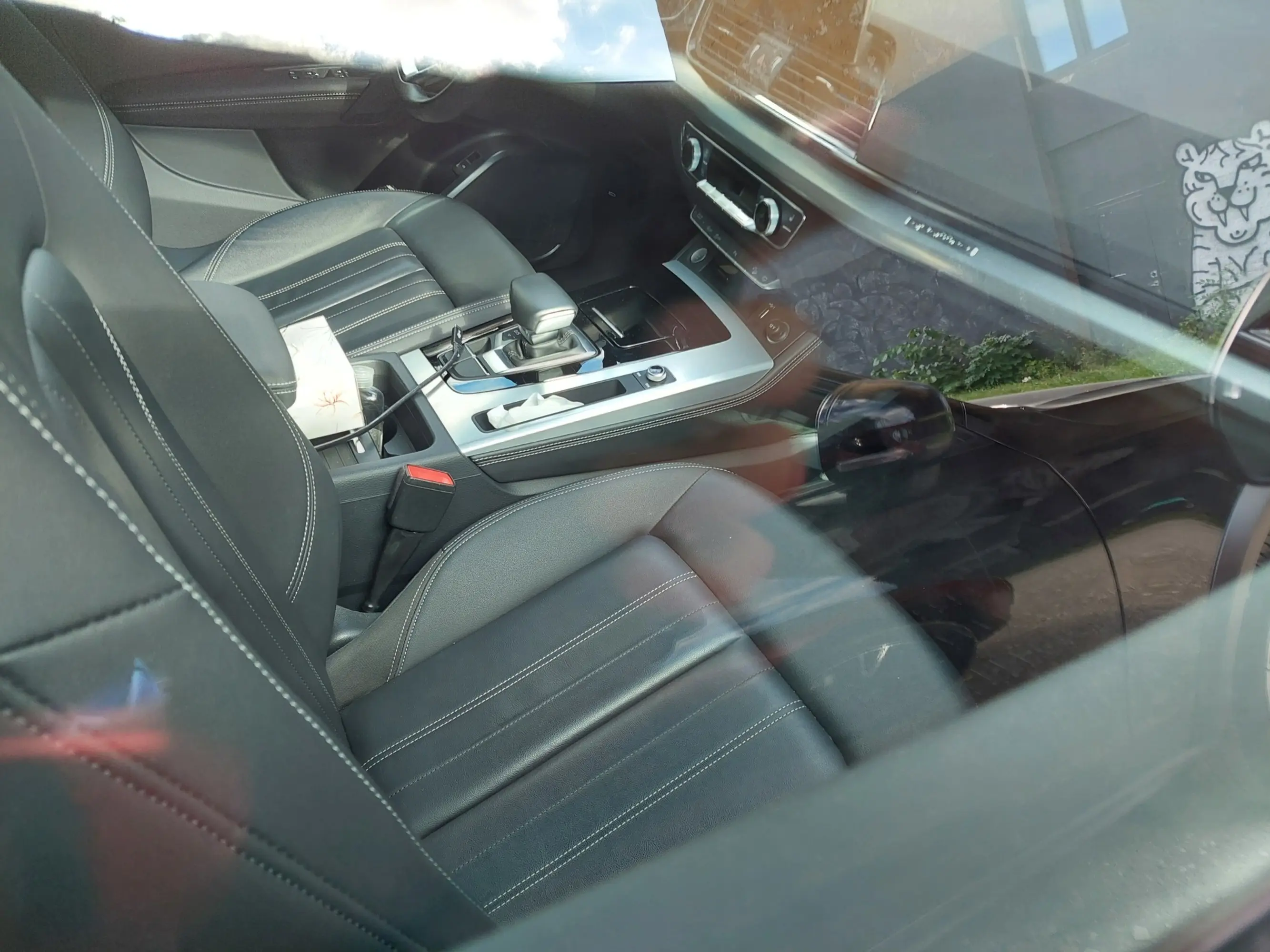 Audi Q5, 2.0, 195 kW, hybrid, automatic, four-wheel drive