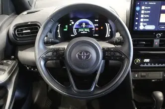 Toyota Yaris Cross, 1.5, 68 kW, hybrid, automatic, front-wheel drive