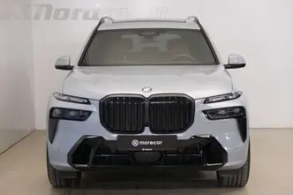BMW X7, 3.0, 250 kW, hybrid, automatic, four-wheel drive