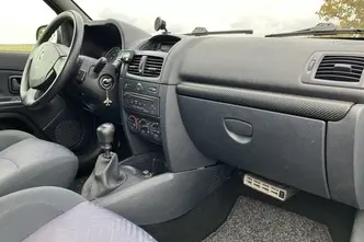 Renault Clio, 1.6, 79 kW, bensiin, manuaal, esivedu