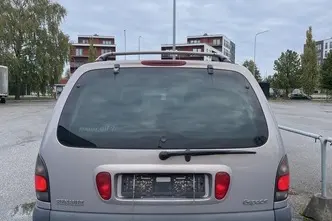 Renault Espace, 2.2, дизель, механическая, передний привод