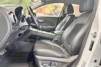 Hyundai Kona, 28 kW, electric, front-wheel drive