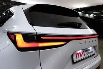 Lexus NX 350h, 2.5, 140 kW, hübriid, automaat, nelikvedu