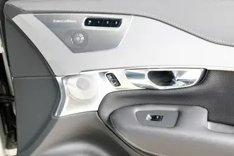 Volvo XC90, 2.0, 335 kW, plug-in hybrid, automatic, four-wheel drive