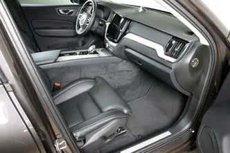 Volvo XC60, 2.0, 293 kW, plug-in hybrid, automatic, four-wheel drive
