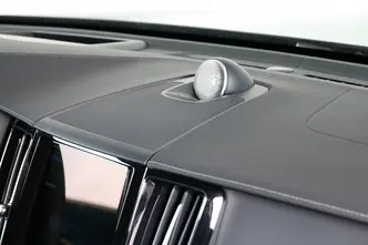 Volvo XC60, 2.0, 293 kW, plug-in hybrid, automatic, four-wheel drive