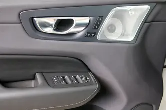 Volvo XC60, 2.0, 293 kW, plug-in hybrid, automatic, four-wheel drive