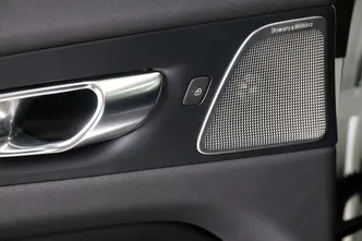 Volvo XC60, 2.0, 293 kW, plug-in hybrid, automatic, four-wheel drive