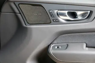 Volvo XC60, 2.0, 335 kW, plug-in hybrid, automatic, four-wheel drive