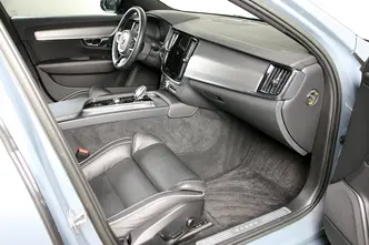 Volvo V90, 2.0, 145 kW, hybrid, automatic, front-wheel drive