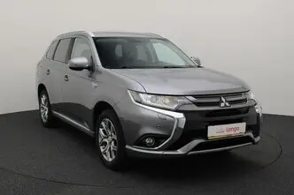 Mitsubishi Outlander, 2.0, 89 kW, plug-in hybrid, automatic, four-wheel drive