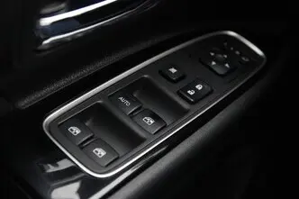 Mitsubishi Outlander, 2.0, 89 kW, plug-in hybrid, automatic, four-wheel drive