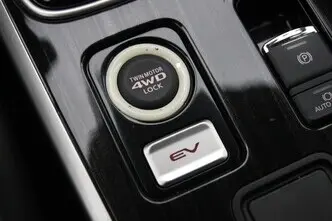 Mitsubishi Outlander, 2.0, 89 kW, plug-in hybrid, automatic, four-wheel drive
