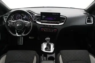 Kia cee'd / Ceed, 1.5, 118 kW, гибрид, автомат, передний привод