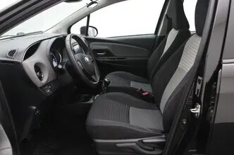 Toyota Yaris, 1.0, 53 kW, bensiin, manuaal, esivedu