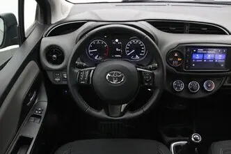 Toyota Yaris, 1.0, 53 kW, bensiin, manuaal, esivedu