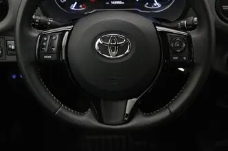 Toyota Yaris, 1.0, 53 kW, bensiin, manuaal, esivedu