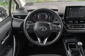 Toyota Corolla, 1.6, 97 kW, бензин, механическая