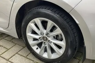 Toyota Corolla, 1.5, 92 kW, bensiin, automaat, esivedu