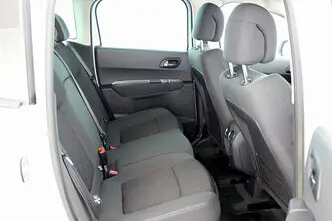 Peugeot 3008, 1.6, 88 kW, бензин, механическая, передний привод